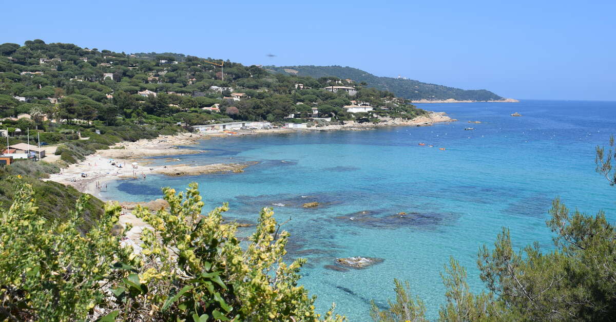 Location de bateau bateau vers la plage de L'Escalet depuis Saint-Tropez