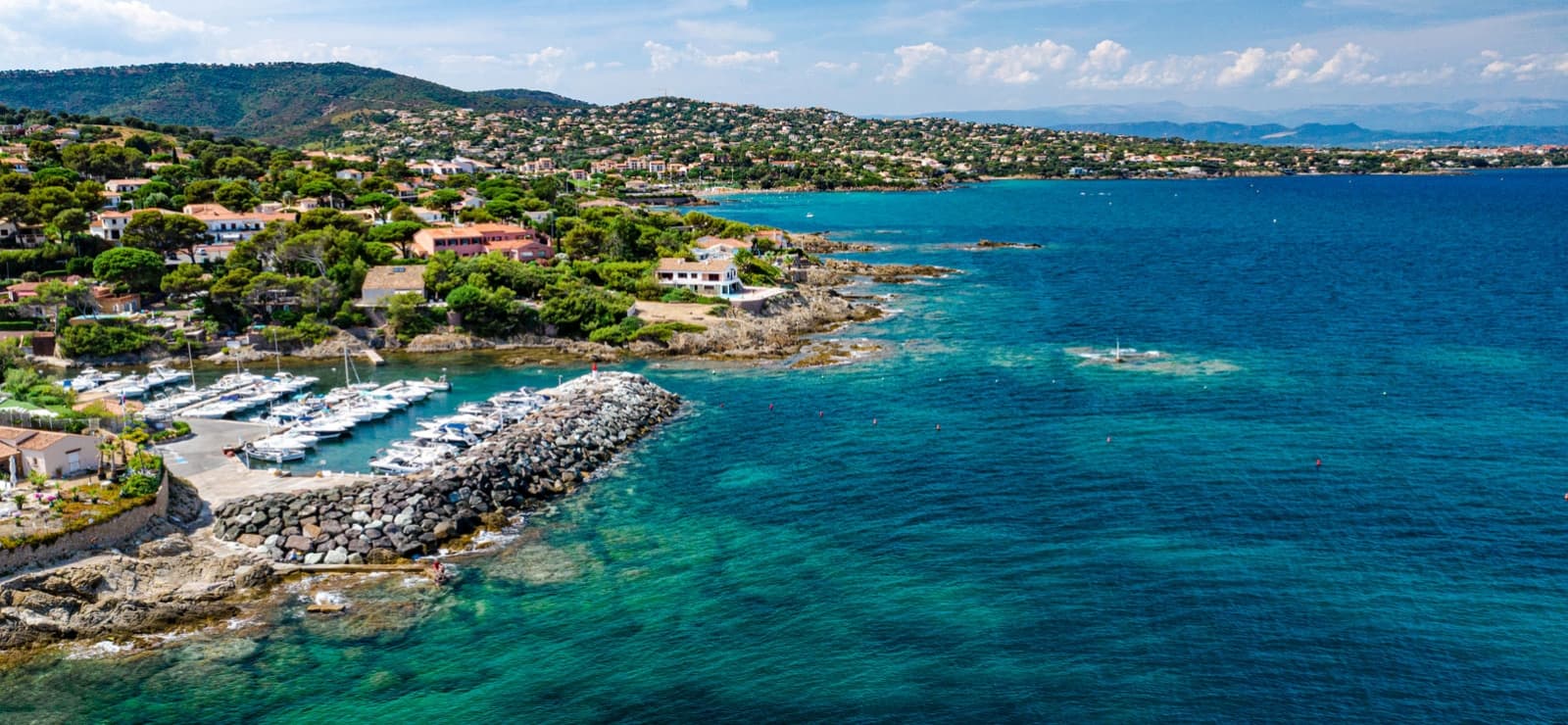Location de bateau bateau vers Les Issambres depuis Saint-Tropez